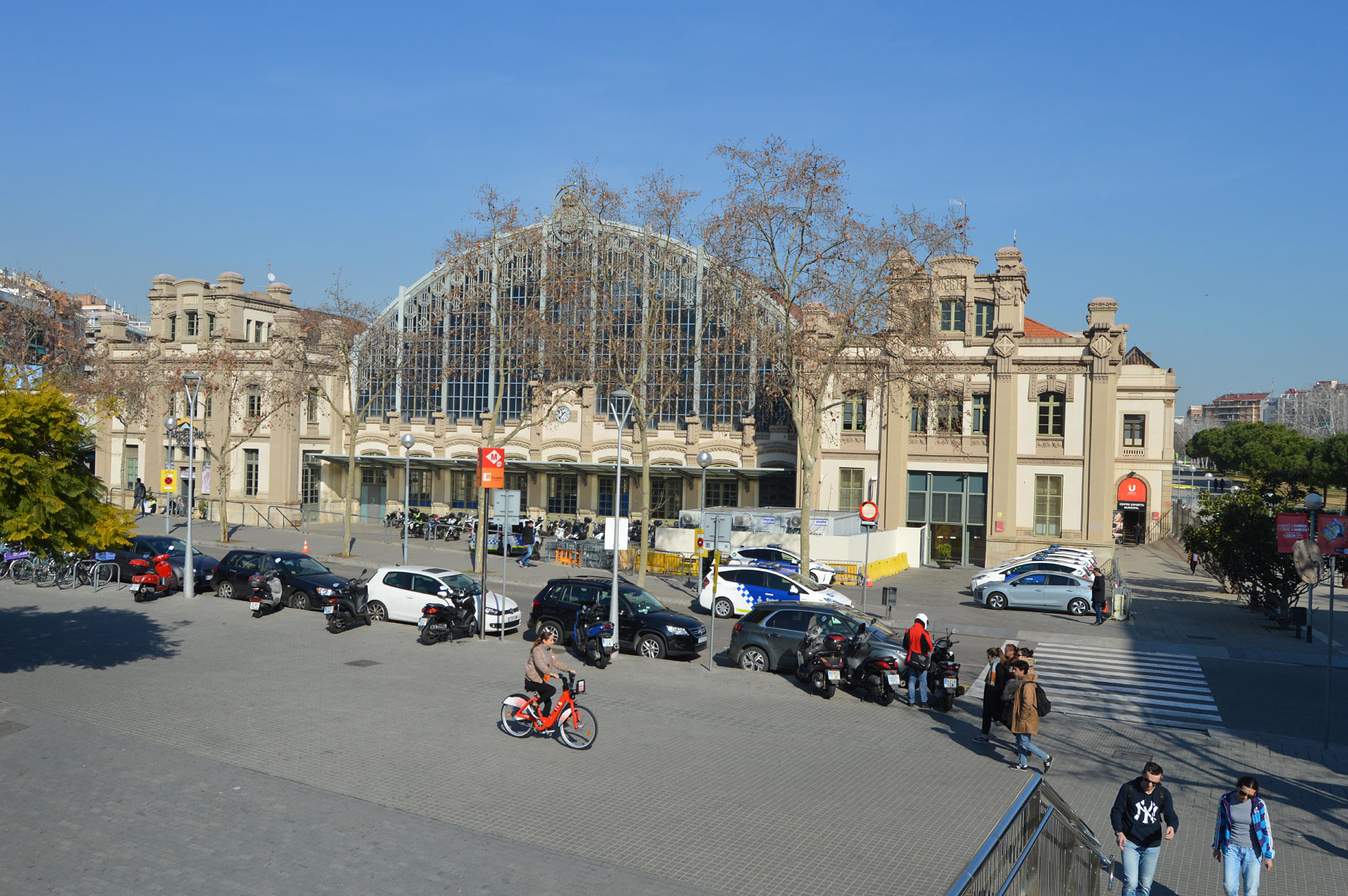 Barcelona Nord railway station, Barcelona